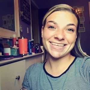 Meet your Posher, Hannah